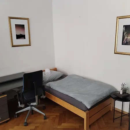Spacious In Kwatera prywatna *